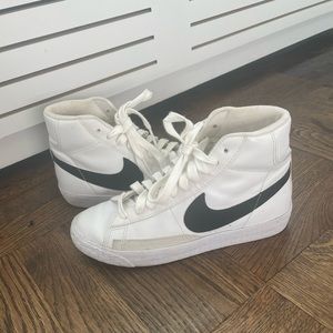 Nike Mid Blazers